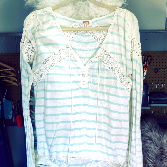 FREE PEOPLE "Vintage" blue and white stripe KNITTED& Laced long sleeve*M*Cinched - Picture 1 of 12